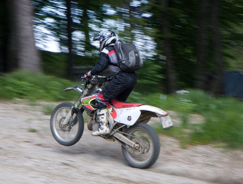 Motorna vozila v naravnem okolju 