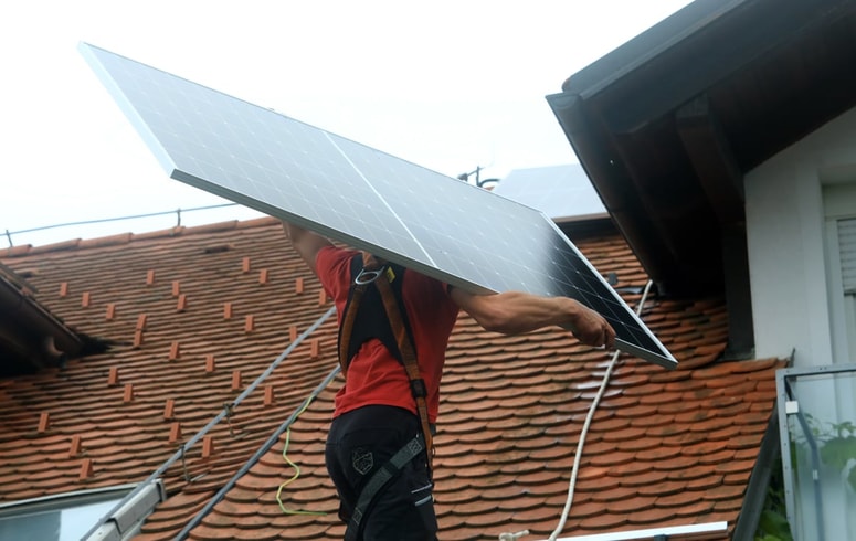 Od leta 2024 je za javne pozive za dodeljevanje nepovratnih sredstev za naložbe v sončne elektrarne zadolžen Borzen. Do konca januarja letos so izdali 12.749 pozitivnih odločb. 