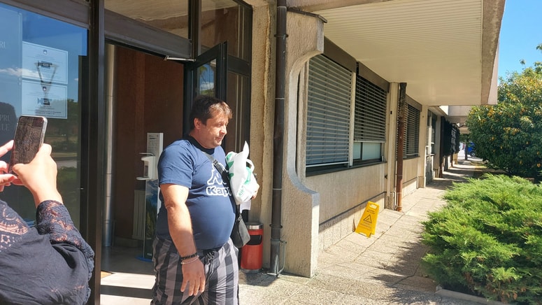 Nikola Gajić je po trčenju z motoristom poklical reševalce. Ti so motorista oskrbeli in ga odpeljali v bolnišnico Izola, kjer pa je žal še isti dan umrl. 