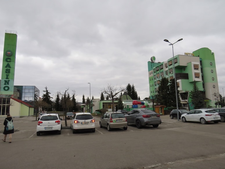 S hotelom in njegovimi pripadajočimi objekti občina pridobiva prostore za javne zavode.