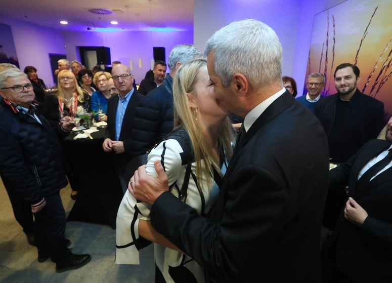 Glavna fotografija članka:(VOLITVE MARIBOR) Večerovi novinarji na terenu: Kaj vse so videli in posneli v štabih županskih kandidatov?