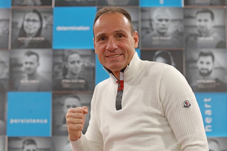 Tomaž Barada je svoj vpliv in zveze izrabil za poskus reševanja družinskega problema. 