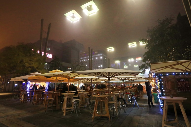 Glavna fotografija članka:(NAPOVEDNIK) Družinski Vilinski dvor, na Trgu Leona Štuklja koncerti, z Mariborskega Pohorja smučanje v dolino