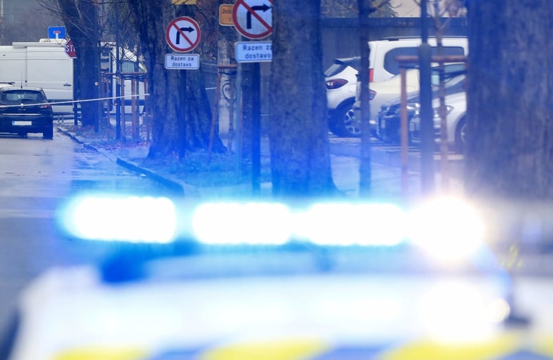 Policisti pozivajo priče, da se jim oglasijo.