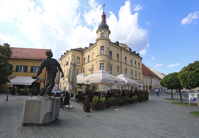 Glavna fotografija članka:Zakaj Bistričane vznemirjajo Albanci