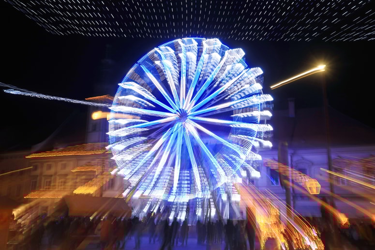 Glavna fotografija članka:Zdravstvo, šolstvo, okolje, energetska kriza, premiki v politiki ... Diagnoza je jasna, naj 2023 prinese ukrepanje