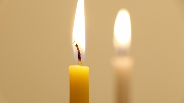 Glavna fotografija članka:Umrl je športni komentator Tomaž Lajevec