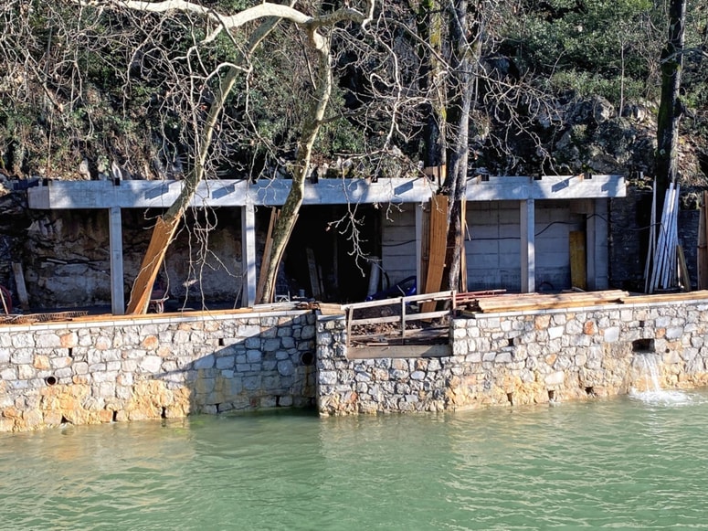 Lokal v Podskali naj bi po napovedih prenovili do konca marca in odprl v začetku junija. V kulinarično zgodbo tega turističnega bisera se je vključil tudi Ivo Boscarol.