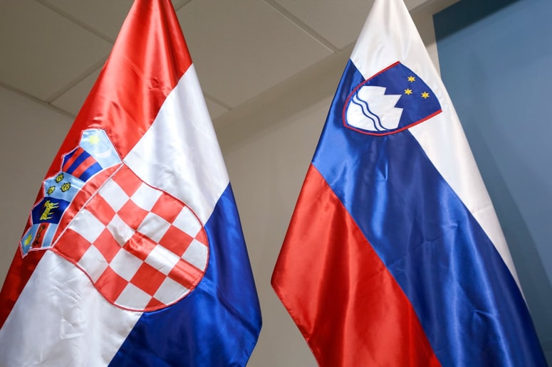 Glavna fotografija članka:Neodzivanje na vse, kar pride s Hrvaškega