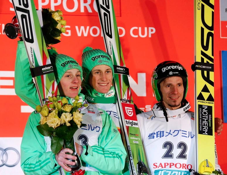 Tako Peter Prevc kot Robert Kranjec sta dvakrat bila del trojne slovenske zmage, nazadnje, leta 2016, v navezi s 16-letnim Domnom Prevcem. 