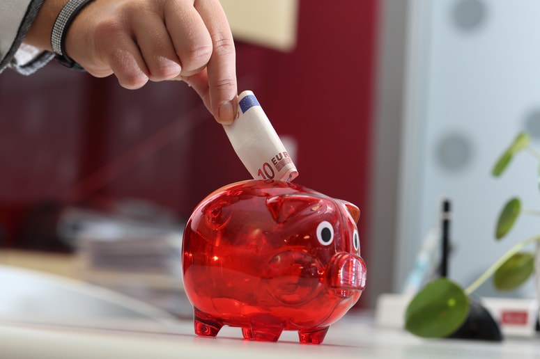 40 evrov mesečne žepnine prejemajo upravičenci. 