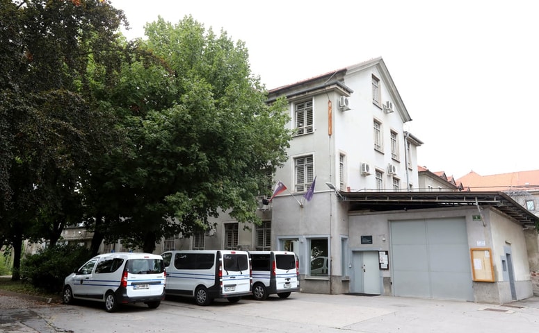 Alžirec je v ljubljanskih zaporih zakuril svoje osebne stvari, a ogenj se je razširil. 