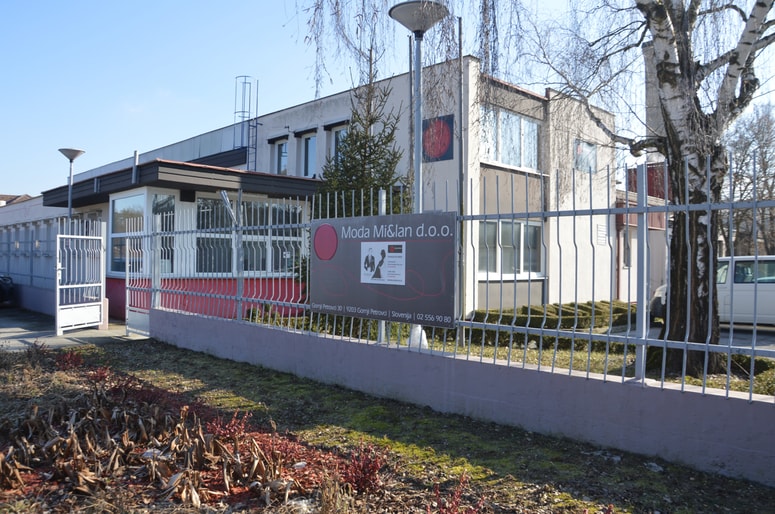 Varščino je poleg kupca vplačala še družba iz Maribora, ki pa si je pred potekom roka premislila in ponudbe ni oddala. 