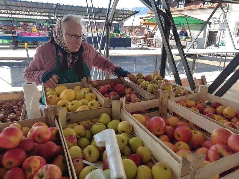 Stalne stranke imajo pri Slavici Škerbot "dobro vago". 