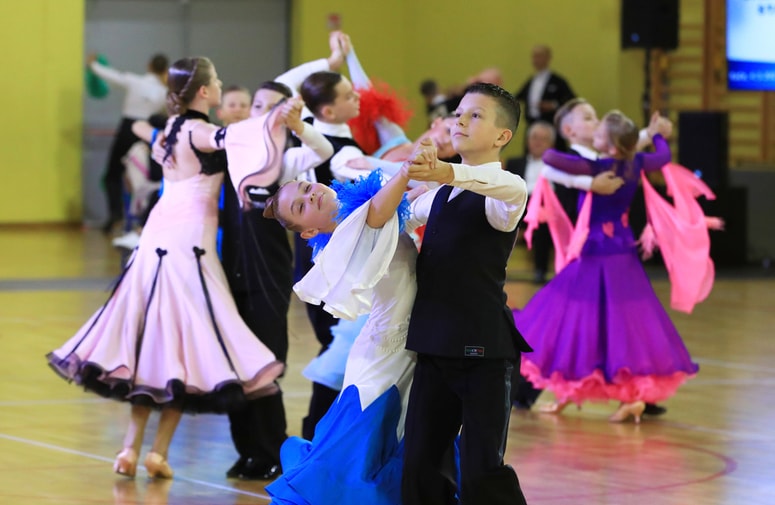 Državno prvenstvo v standardnih plesih je bilo v soboto v Račah.

