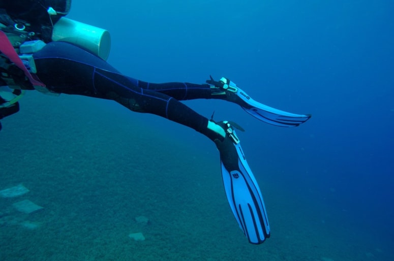 Potopljeno ladjo so našli na globini približno 7 metrov.