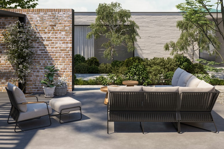 Najlažje v vrtu vkomponiramo antracitno barvo, ki jo tudi najhitreje spregledamo, zato jo označimo za nevtralno.