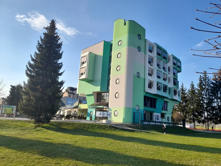 Za hotel je arhitekt Matic Lasič narisal štiri različne variante, ki se sicer bistveno ne razlikujejo. 