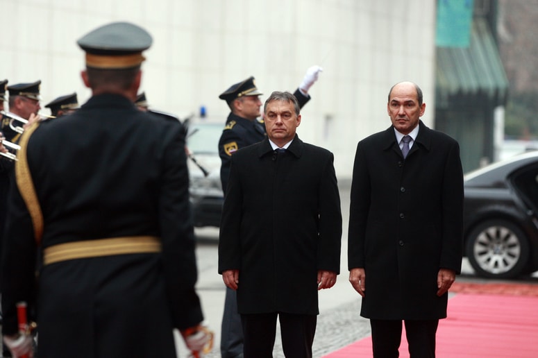 Glavna fotografija članka:Orban na sobotnem kongresu SDS; zbrane bo tudi nagovoril