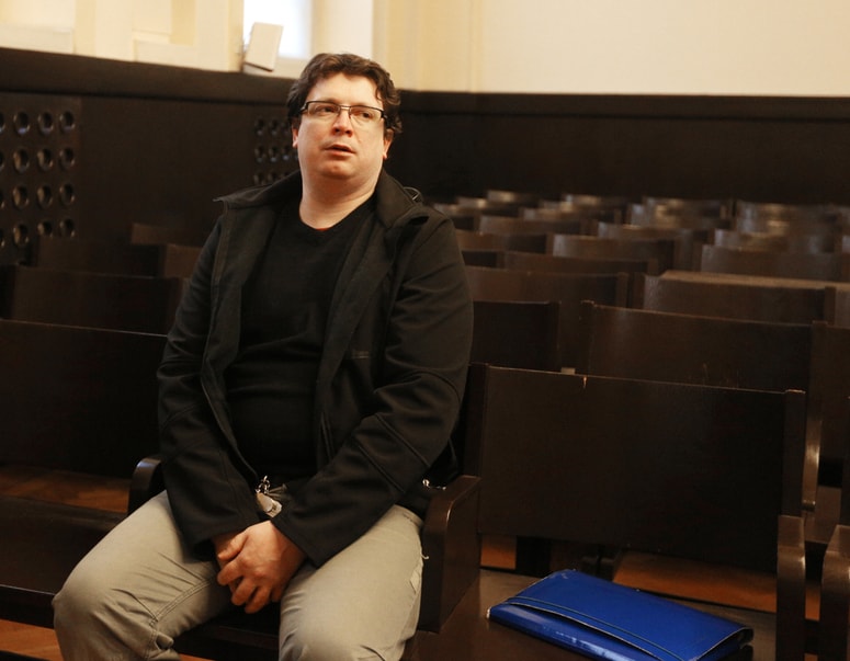 Glavna fotografija članka:Sodba hekerju: Goldiju 72 osem let in dva meseca zapora