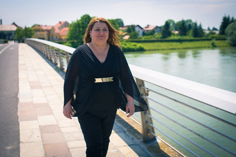 Glavna fotografija članka:Urška Vučak Markež o moževi odvisnosti, antidepresivih in terapiji