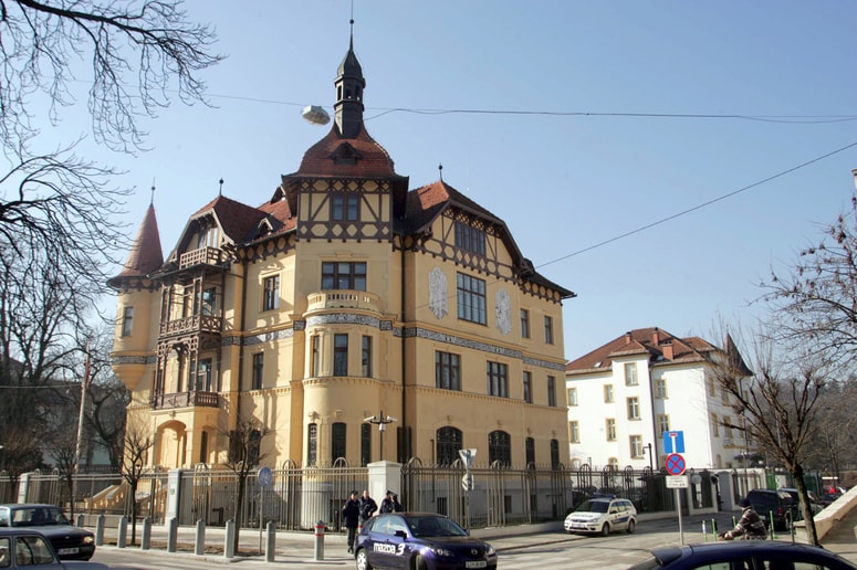 Nazadnje je bila ameriška veleposlanica v Ljubljani Jamie L. Harpootlian, ki je bila na položaju med letoma 2021 in 2024.