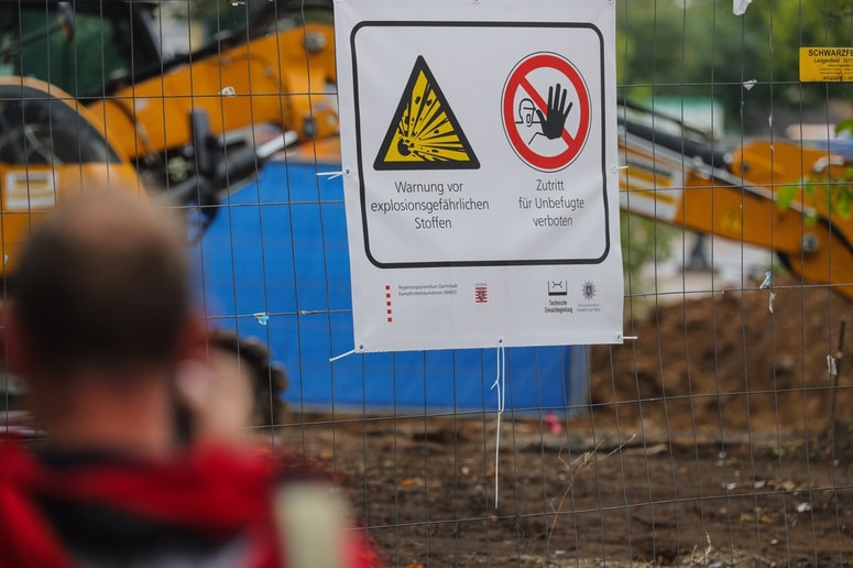 Tu so pri obnovitvenih delih našli bombo iz drzge svetovne vojne.  