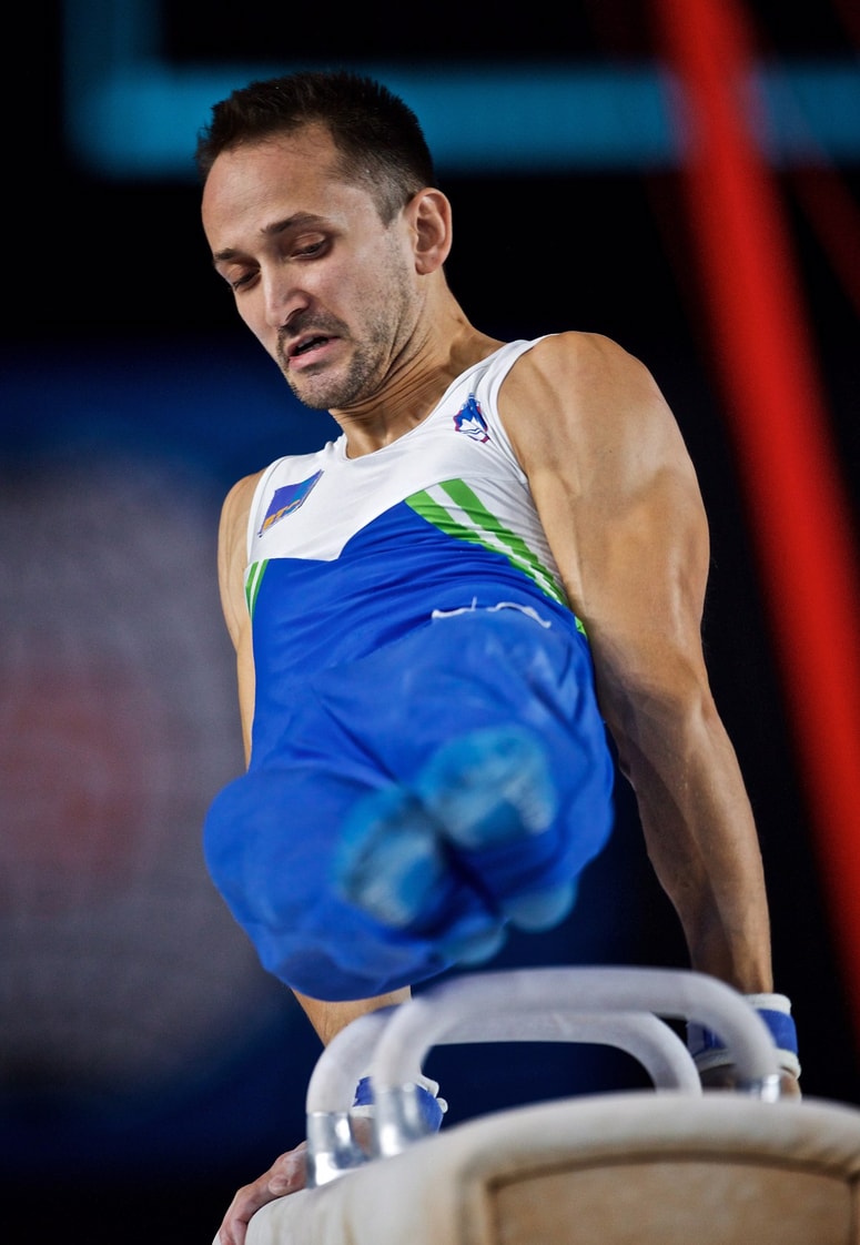 Moški, na čelu s Sašem Bertoncljem, bodo Japonsko lovili na posameznem orodju, slovenska dekleta 
v mnogoboju. 