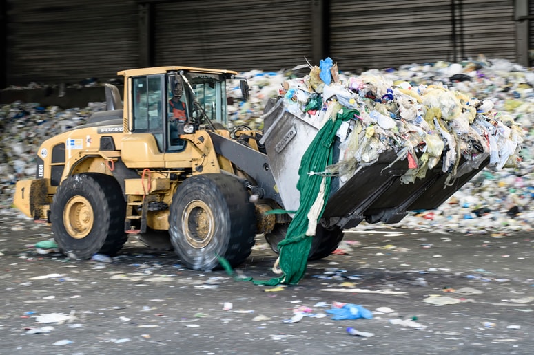Glavna fotografija članka:Plastika je vgrajena v svet in v nas