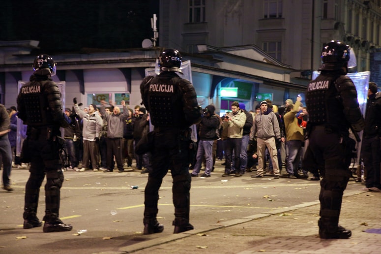 Glavna fotografija članka:Kdo je sabotiral proteste in kaj je prestrašena politika počela v ozadju?