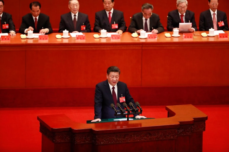 Kitajski predsednik in generalni sekretar komunistične partije Xi Jinping je govoril kar tri ure in pol. 