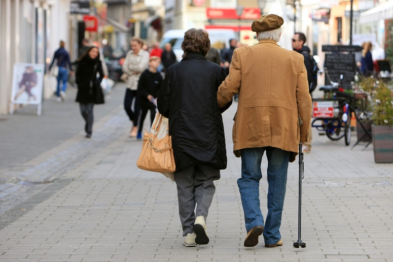 Z izrednimi uskladitvami naj bi upokojencem povrnili, kar jim je bilo v preteklih letih odvzeto. 