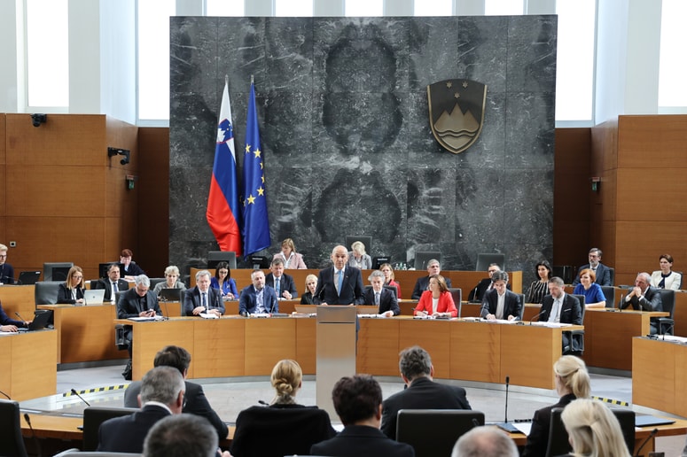 Novo zakonodajo bodo javnosti predstavili predvidoma do konca novembra.