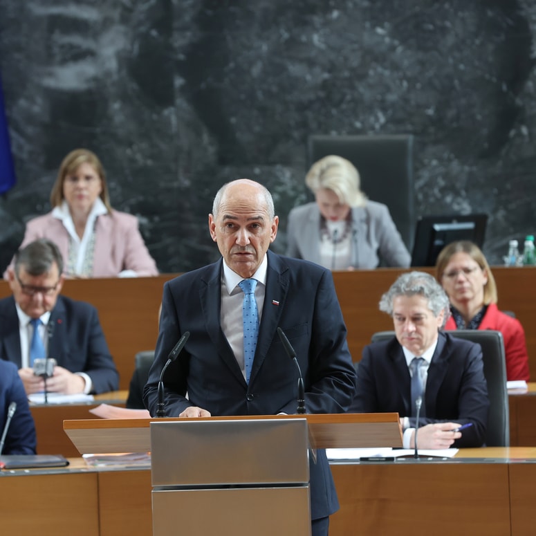 Glavna fotografija članka:(PISMO BRALCA) Šepetanje Nedeljskega