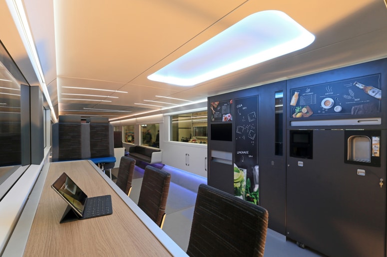 Glavna fotografija članka:(FOTO) V vlakih prihodnosti fitnes, igralnica, pisarna, masaže