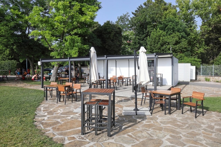 Največ prometa ima lokal v Valdoltri, sledijo mu lokal na Debelem rtiču, Študentu in Sv. Katarini.