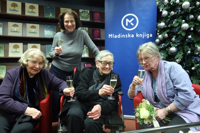 Od leve Ančka Gošnik Godec, Marjanca Jemec Božič, Marlenka Stupica in Jelka Reichman.