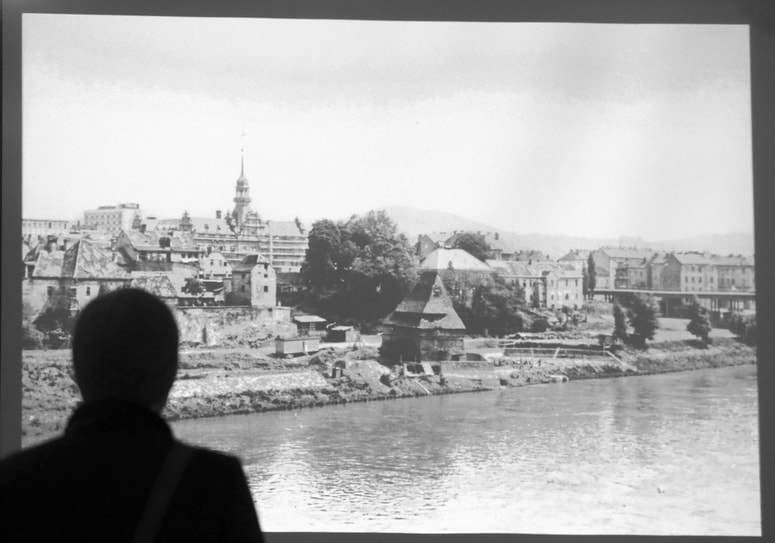 Razstava je odprta vsak delovnik med 8. in 14. uro do konca marca.