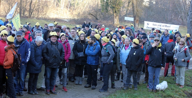 "Če bodo prevladali graditelji elektrarn, ne bo turističnih in biokmetijskih razvojnih možnosti," so opozorili na Maršu za Muro.