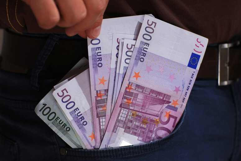 Glavna fotografija članka:Komisarski jackpot