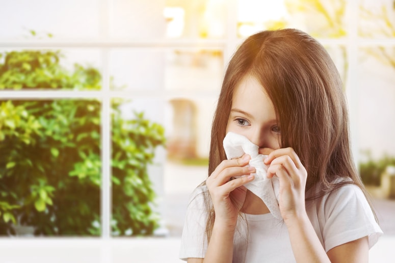 Glavna fotografija članka:Seneni nahod: Kako lahko lajšamo simptome?