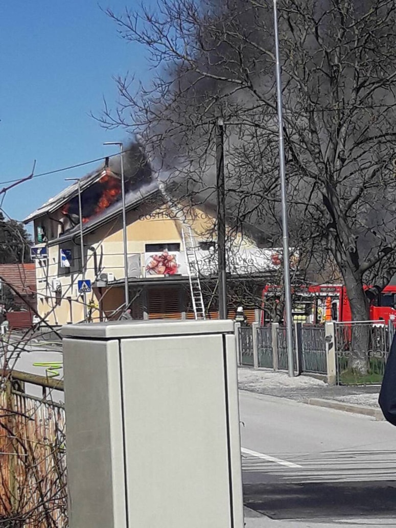 Glavna fotografija članka:Zagorelo v znani gostilni Živko