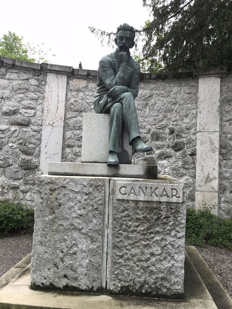 Spomenik Ivanu Cankarju na Vrhniki