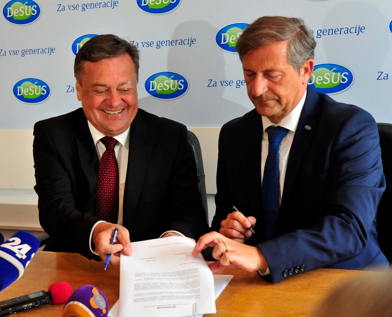 Sporazum o levem bloku ima le dve točki; prva je zaveza, da podpisnice ne bodo šle v koalicijo s SDS, v drugi točki pa piše, da bodo stranke na prvo mesto postavila človeka in zaščito narave.