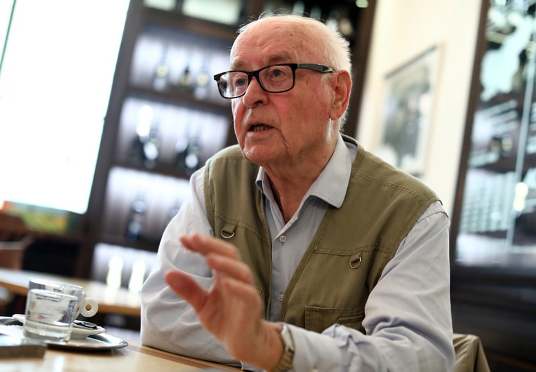 Glavna fotografija članka:Janko Kos: Narod se bo obsodil sam