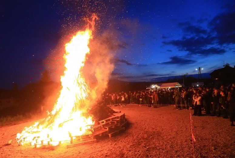 V Malečniku ohranjajo tradicijo kresovanja. 