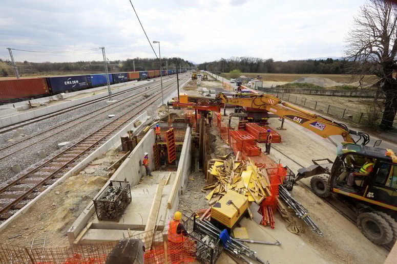 Sindikati v Sloveniji registriranih družb Yapi Merkezi, YM Construction, Yorpol in Türkcan so bili ustanovljeni pred približno dvema mesecema ter sodijo pod okrilje Sindikata delavcev gradbenih dejavnosti Slovenije.