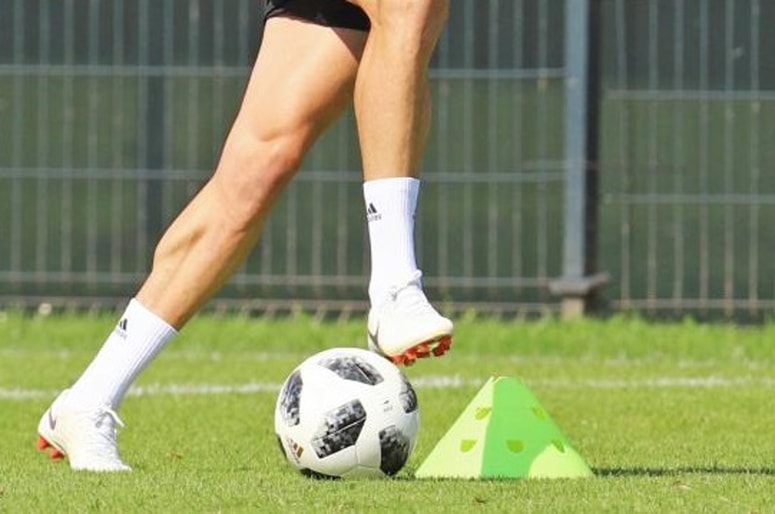 Glavna fotografija članka:Po Taiu Žnuderlu iz Rogoze do zagrebškega Dinama še en nogometni talent. Ga bo "ukradla" hrvaška reprezentanca?