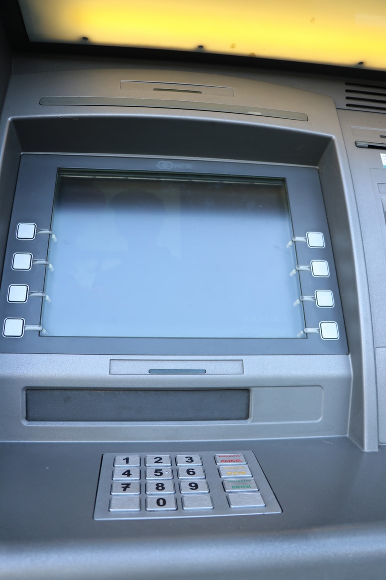 Eden od bankomatov, v katere so vlomili trije Romuni 