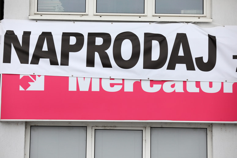 Skupina Fortenova za prenos Mercatorja čaka še na soglasja srbskega regulatorja trga in bank upnic. 